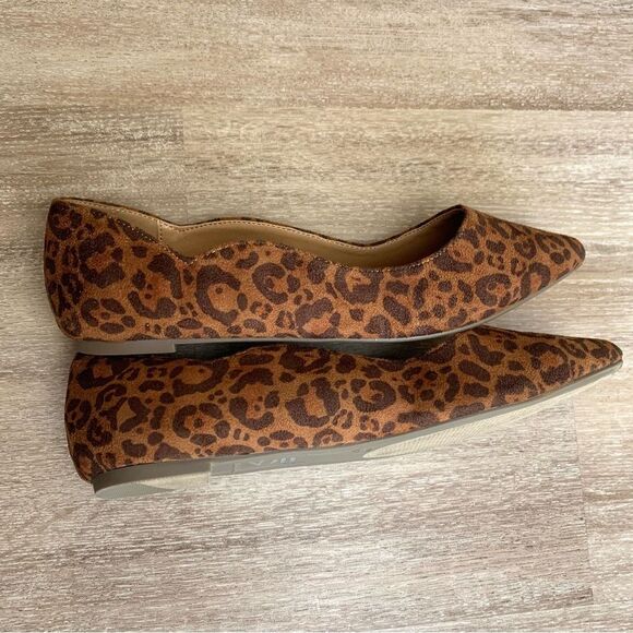 Report Marley Scalloped Leopard Print Pointed Toe Flats Size 8.5W - Picture 2 of 5
